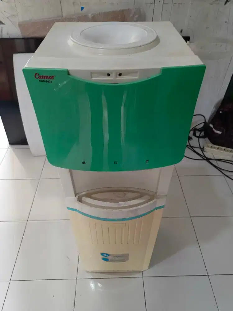 DISPENSER GALON ATAS COSMOS