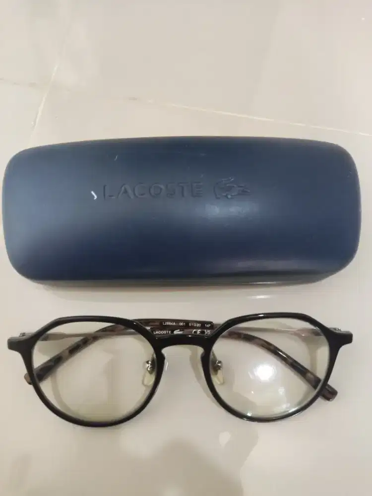 kacamata lacoste original