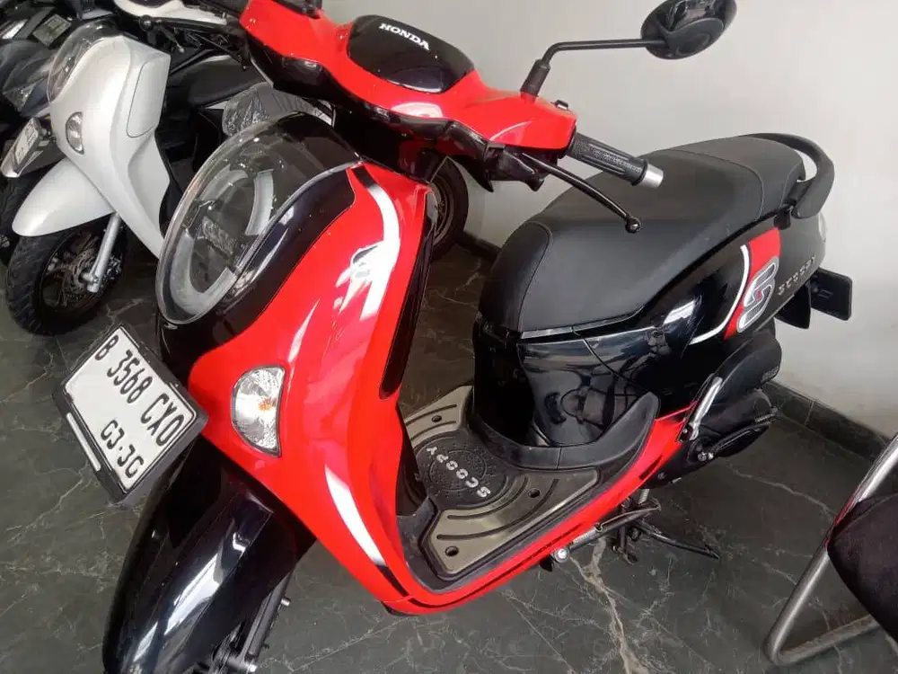 Honda SCOOPY 2024 Low Km - Maulana Motor