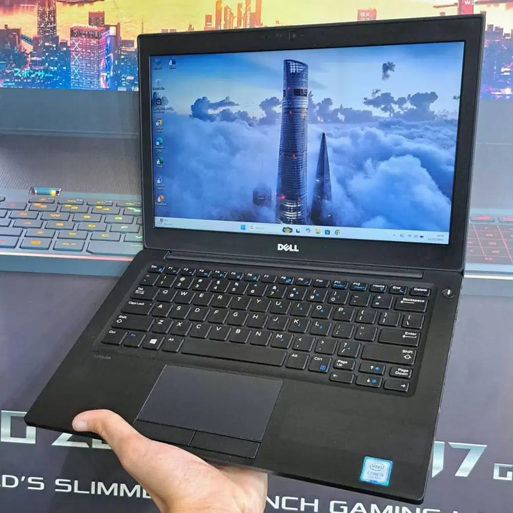 Dell latitude 7280 intel core i5-7300U RAM 8GB SSD 256GB
