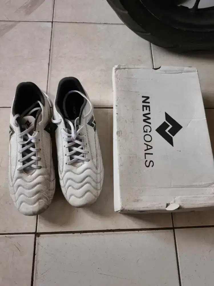 Di Jual Sepatu Mini Sooccer/Sepak Bola Masih Baru Pakai