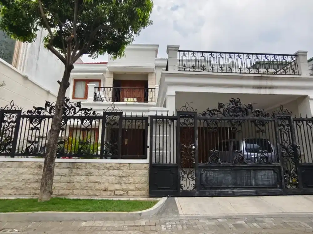 Rumah 2 Lantai Sudah Renovasi Furnished SHM di Citraland