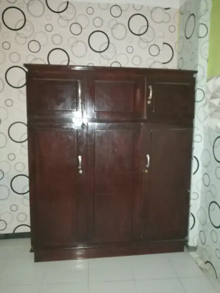 Lemari jati 3 pintu