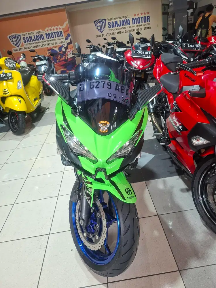 Diskon Akhir Tahun - Ninja 250 R FI TH 2018 - Hub. SRI SANJAYA MOTOR