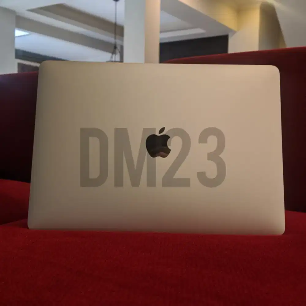 Macbook Pro 2016 Touchbar 8/256 Silver