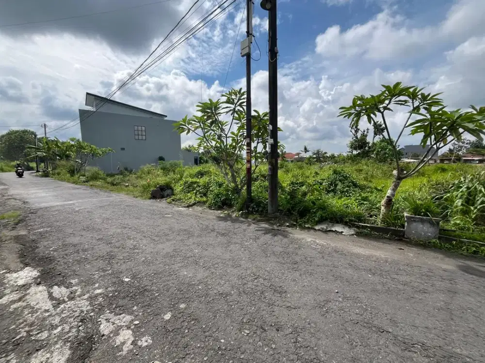 Tanah Dekat HYATT di Kaliurang KM 8 Tepi Aspal