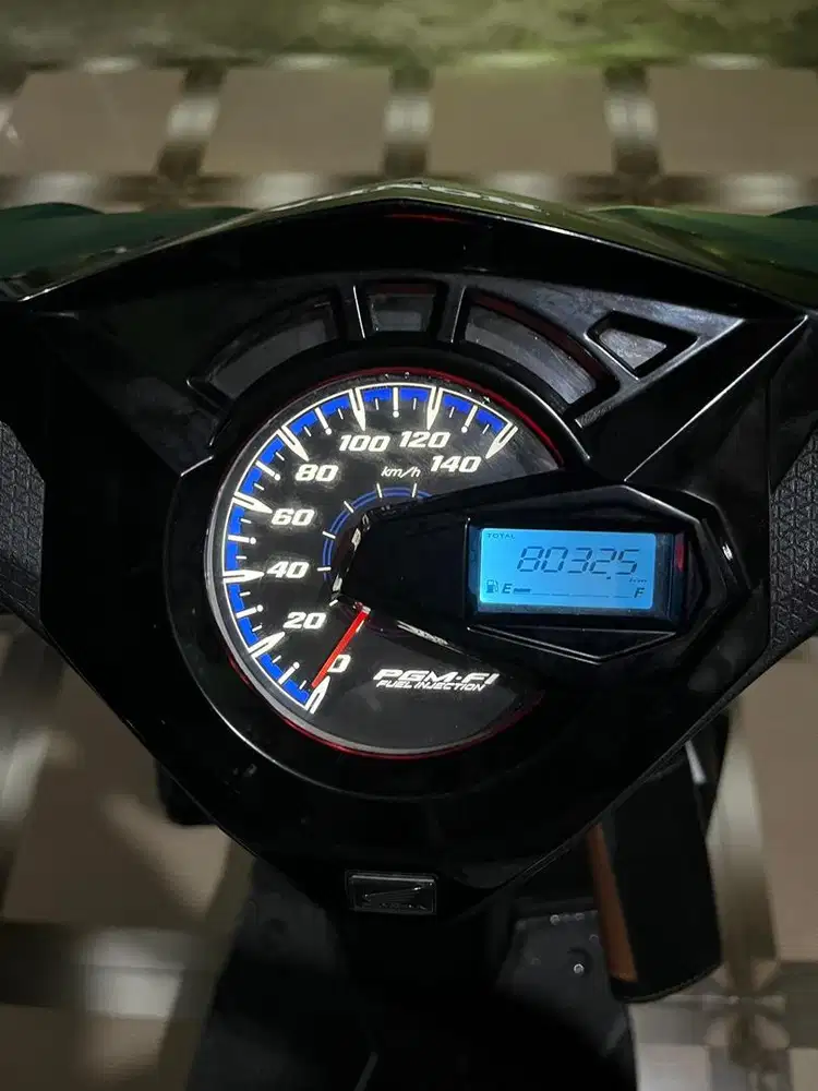 Beat deluxe tipe tertinggi km 8rb