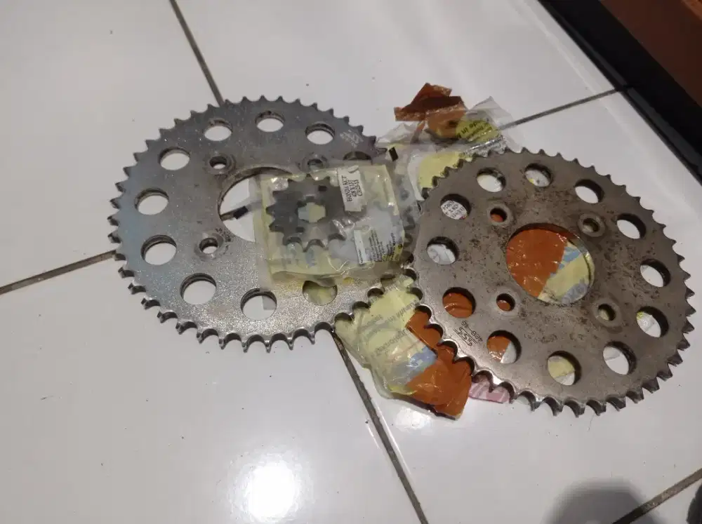 Gir set dan leheran knalpot