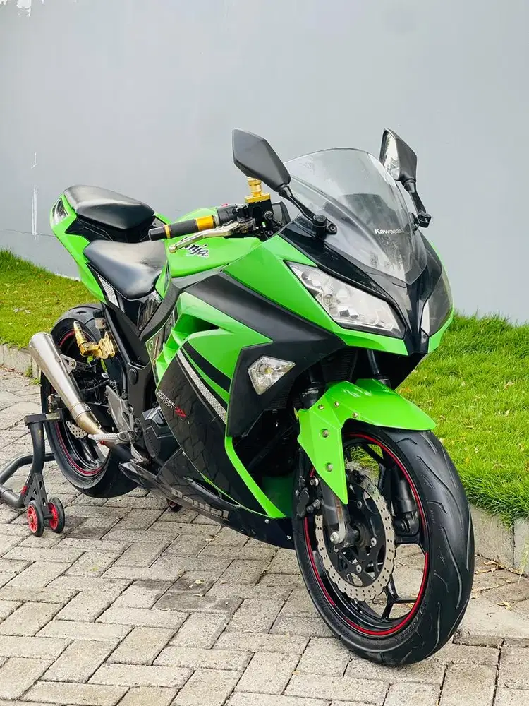 Kawasaki ninja 250fi SE hijau 2013 ninja250fi hijau SE ninja 250 SE