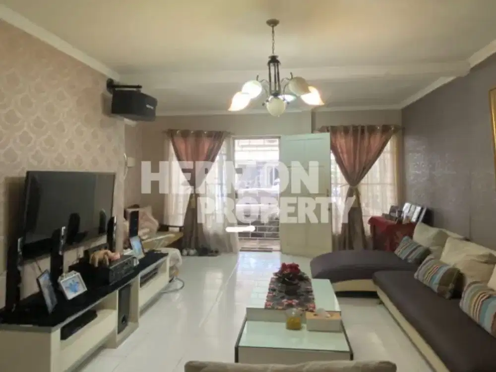 DIJUAL CEPAT Rumah Harga dibawah NJOP di Legenda Wisata , Cibubur