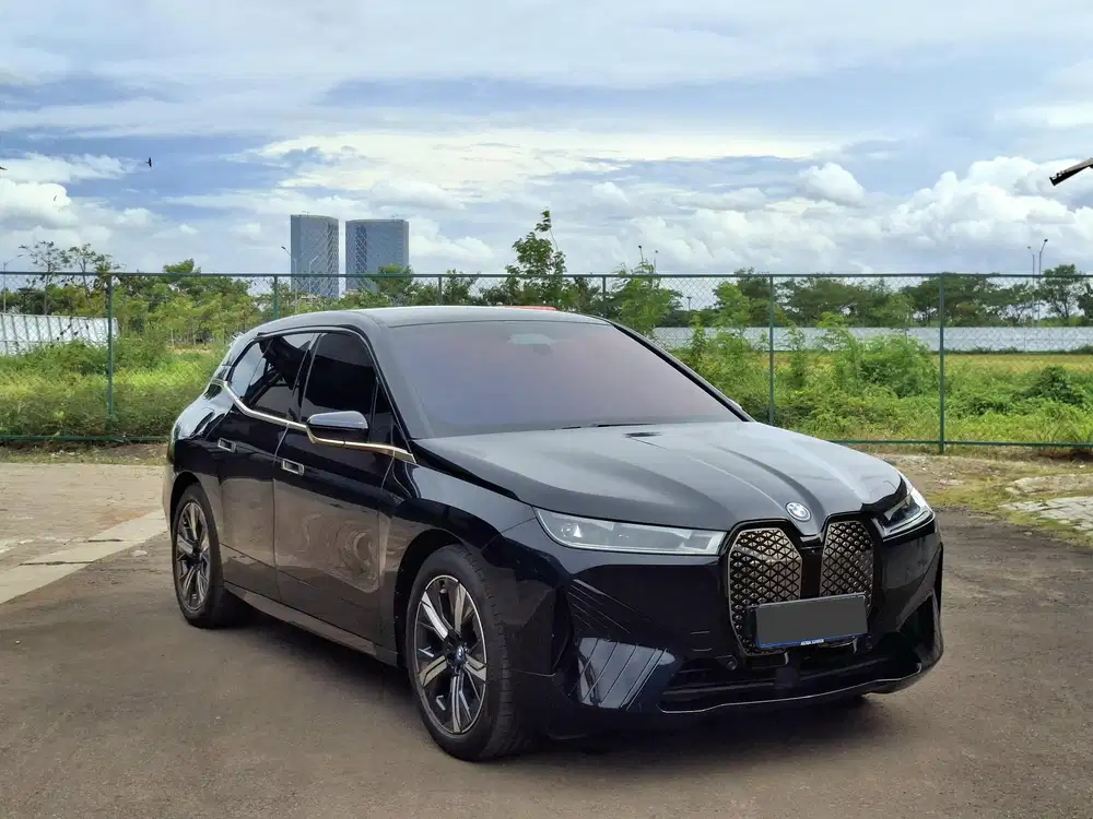 BMW iX xDrive40 2024 EV