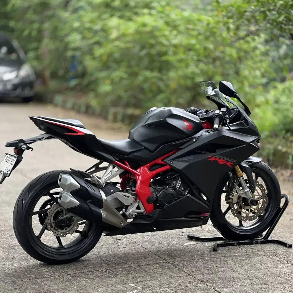 KEREN BANGET! HONDA CBR250RR NON ABS BLACK 2018 KM 15K PAJAK ON MULUS