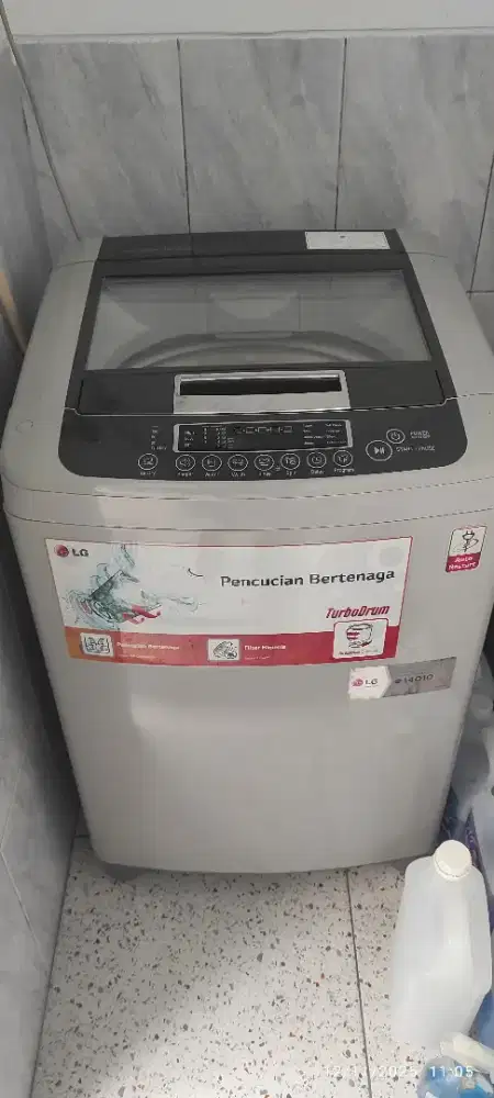 MESIN CUCI LG 10.5 Kg Kondisi 90%