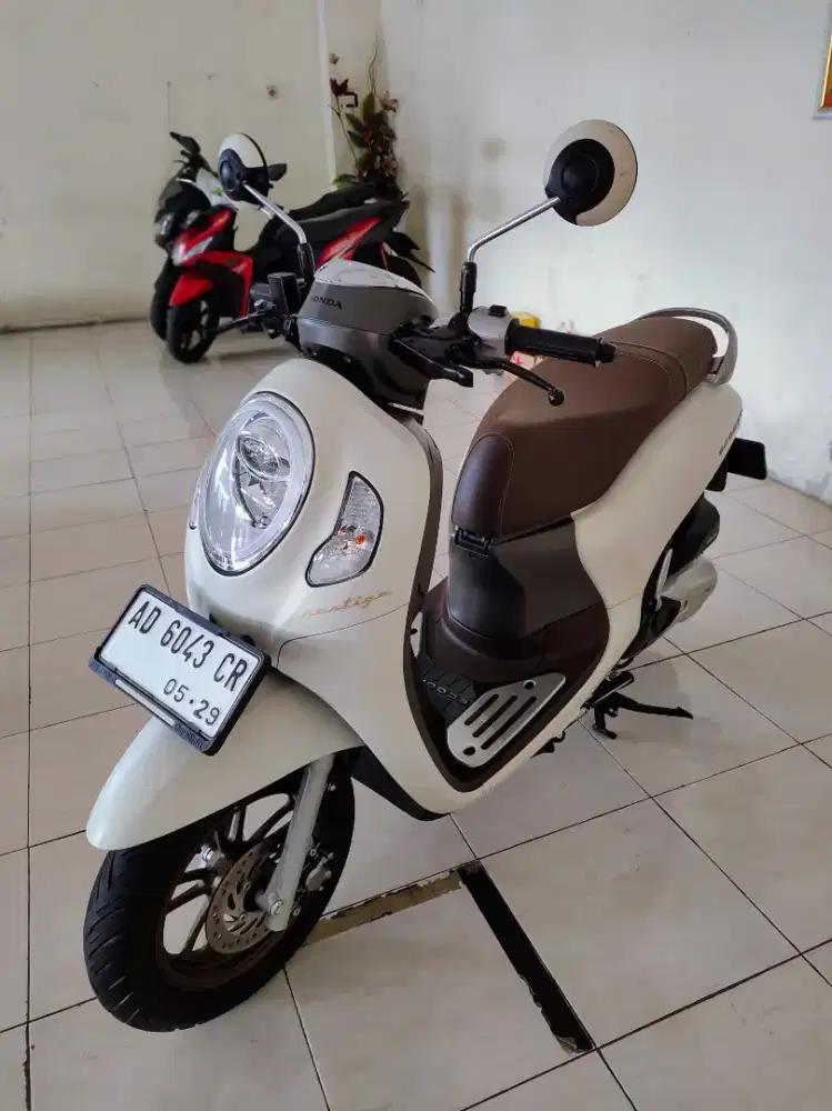 SCOOPY PRESTIGE KEYLESS TAHUN 2024