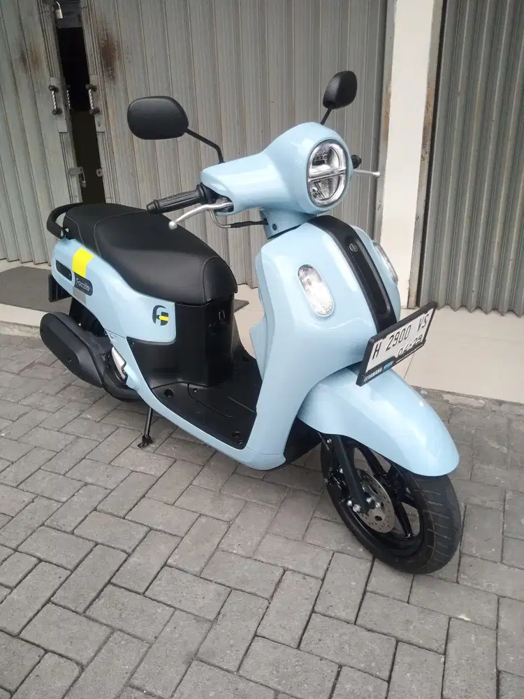 Yamaha fazzio 2024 biru muda
