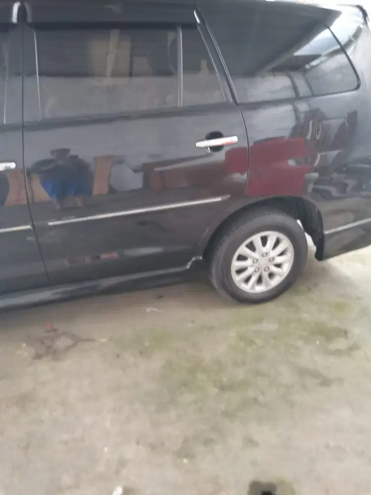 Toyota Kijang Innova 2012 Bensin