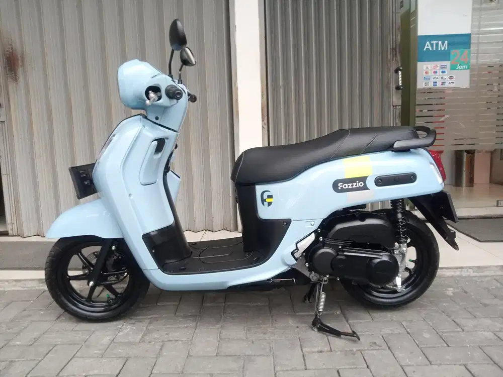 Yamaha fazzio 2024 biru
