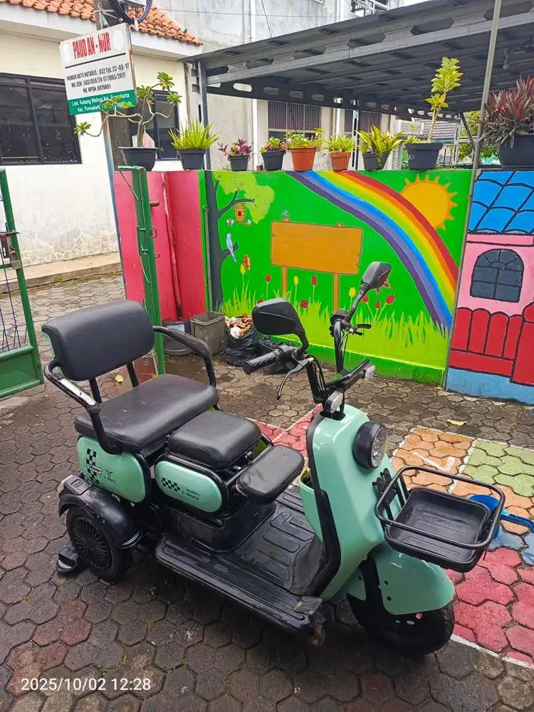 Sepeda listrik uwinfly roda 3