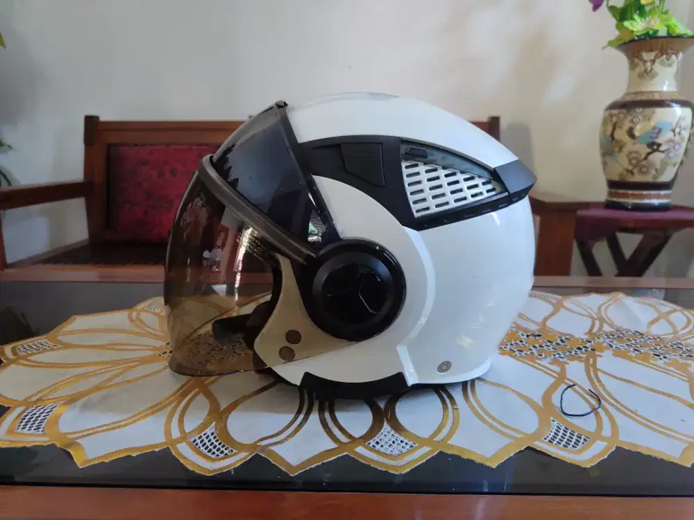 Helm Nolan N 33