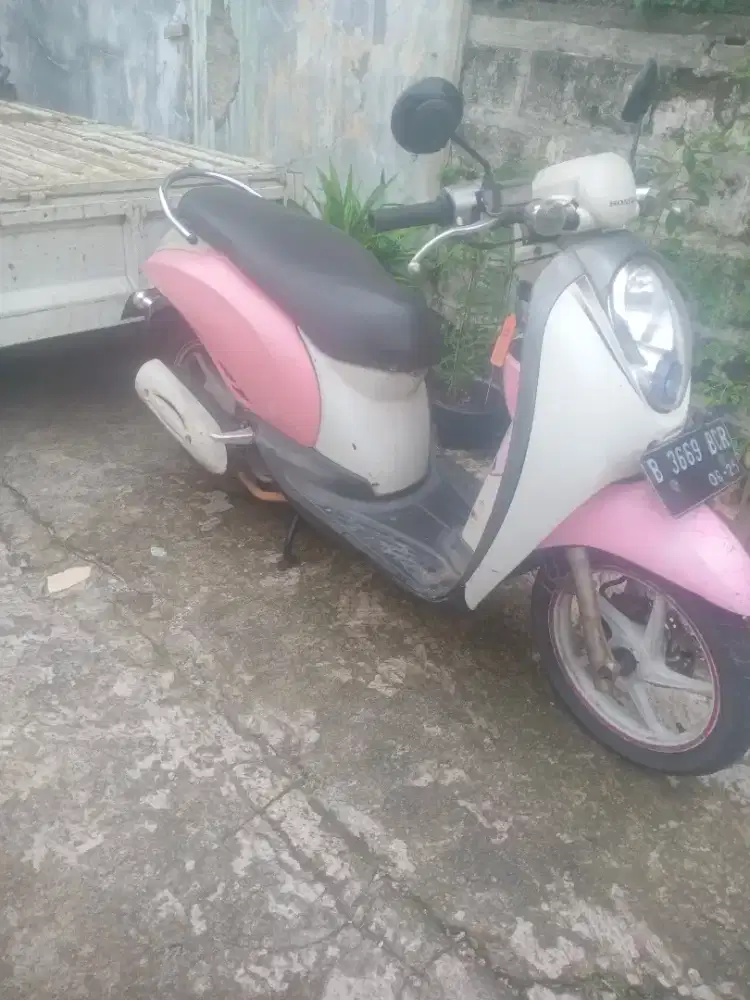 Honda Scoopy 2010 komplit bdki