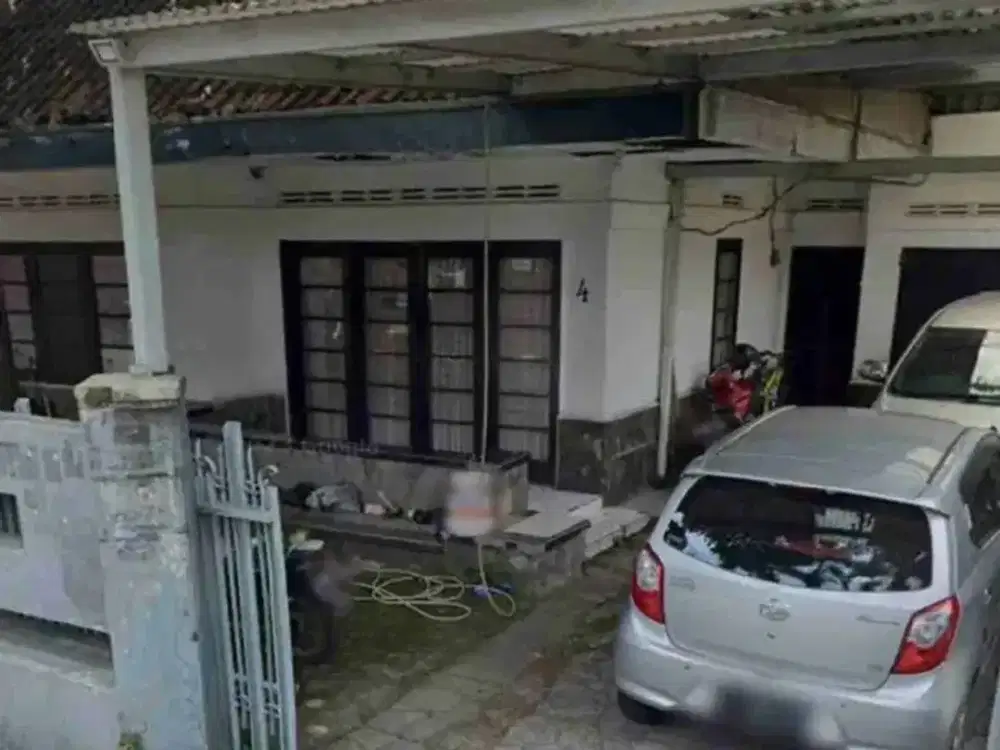 DIJUAL CEPAT:  Rumah klasik siap huni di sayap jalan sunda Bandung