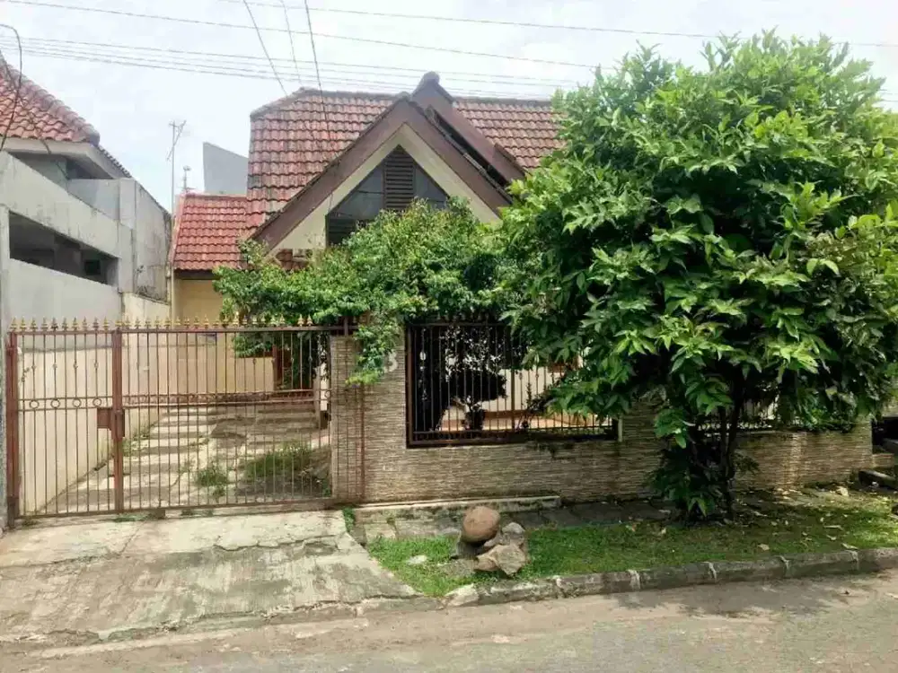 RUMAH MURAH PERLU RENOVASI DI GRIYA LOKA SEKTOR 1.2 EXT, BSD TANGSEL