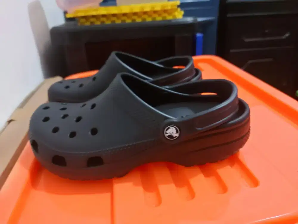 Sendal crocs original