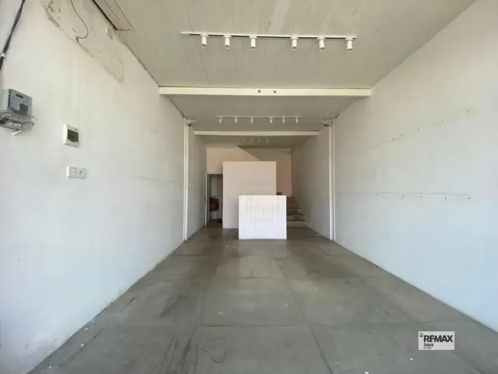 Two Storey Shop for Rent Near Echo Beach, In Canggu