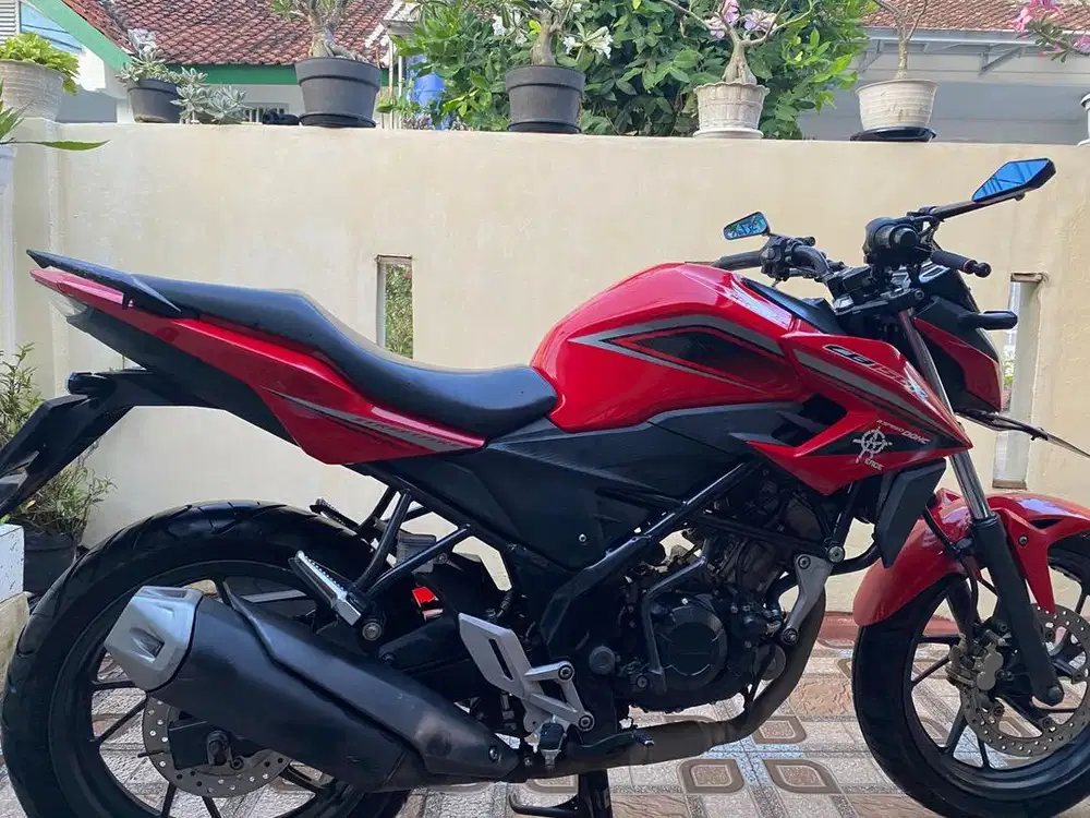 Cb 150 gress warna merah plat balam