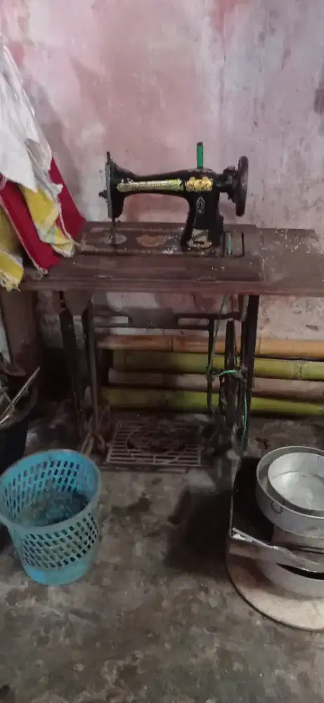 Dijual 10 bh mesin jahit jadul