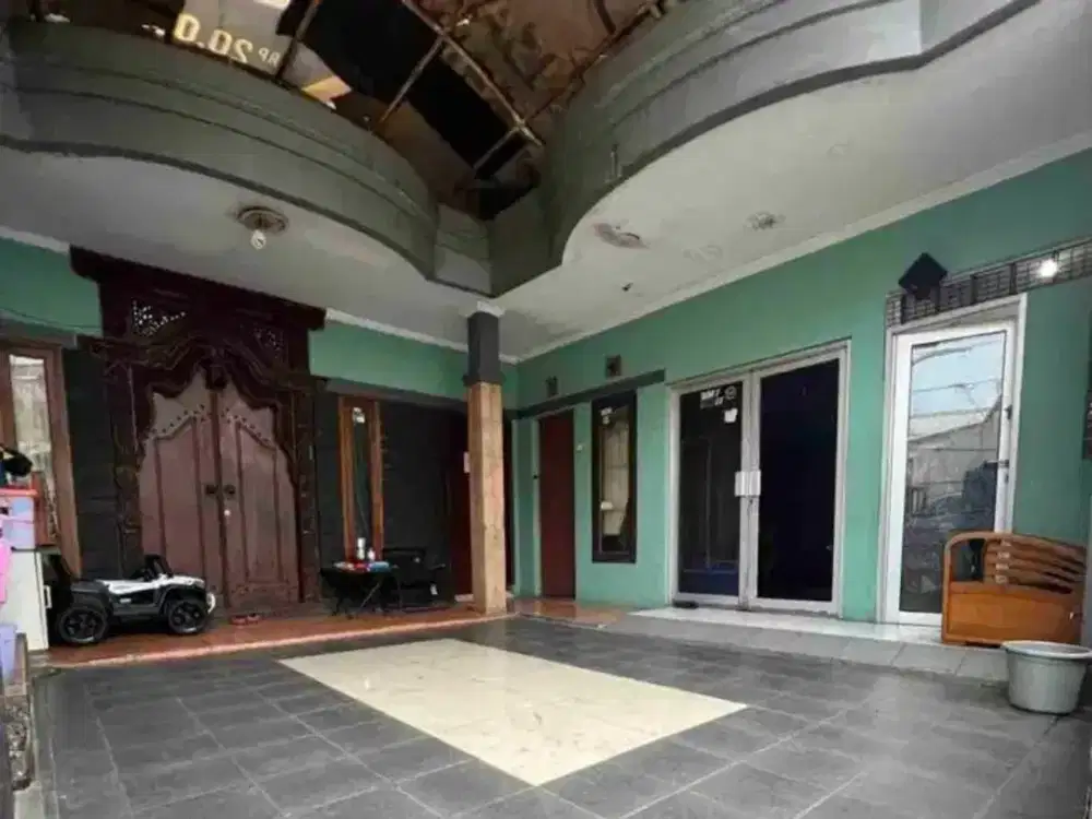 DIJUAL CEPAT:  Rumah 2 lt di sayap otista Karanganyar Astanaanyar