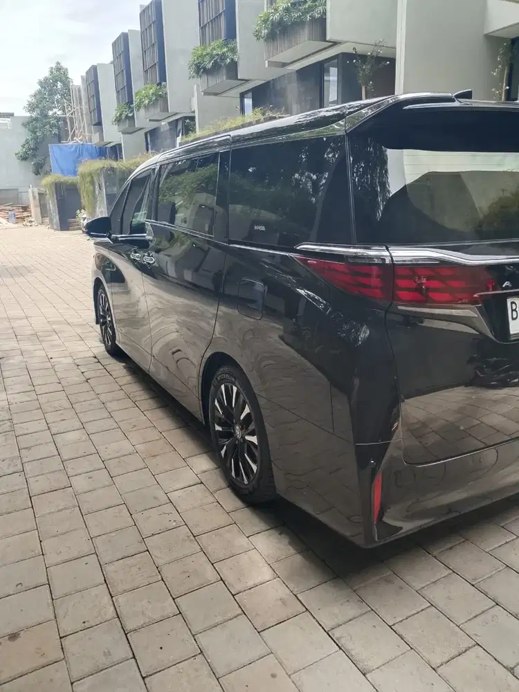 Toyota Alphard 2025 Hybrid