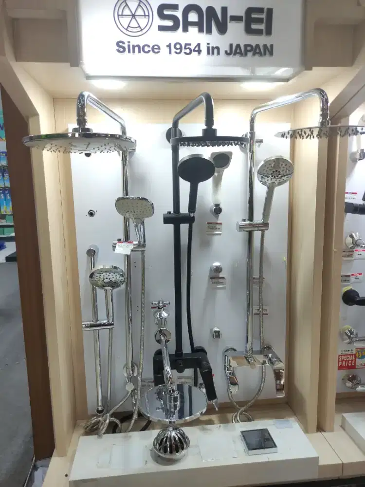 SHOWER COLUMN SAN-EI