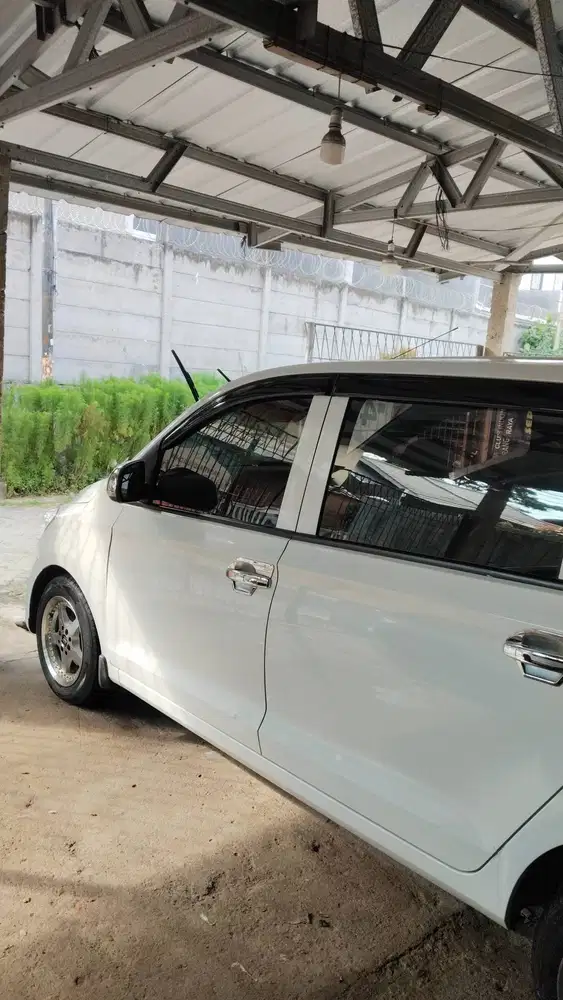 Jual cepat Confero DB putih 2019