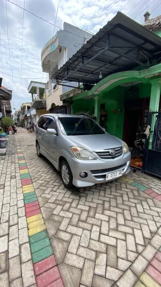 Jual mobil pribadi avanza tipe S