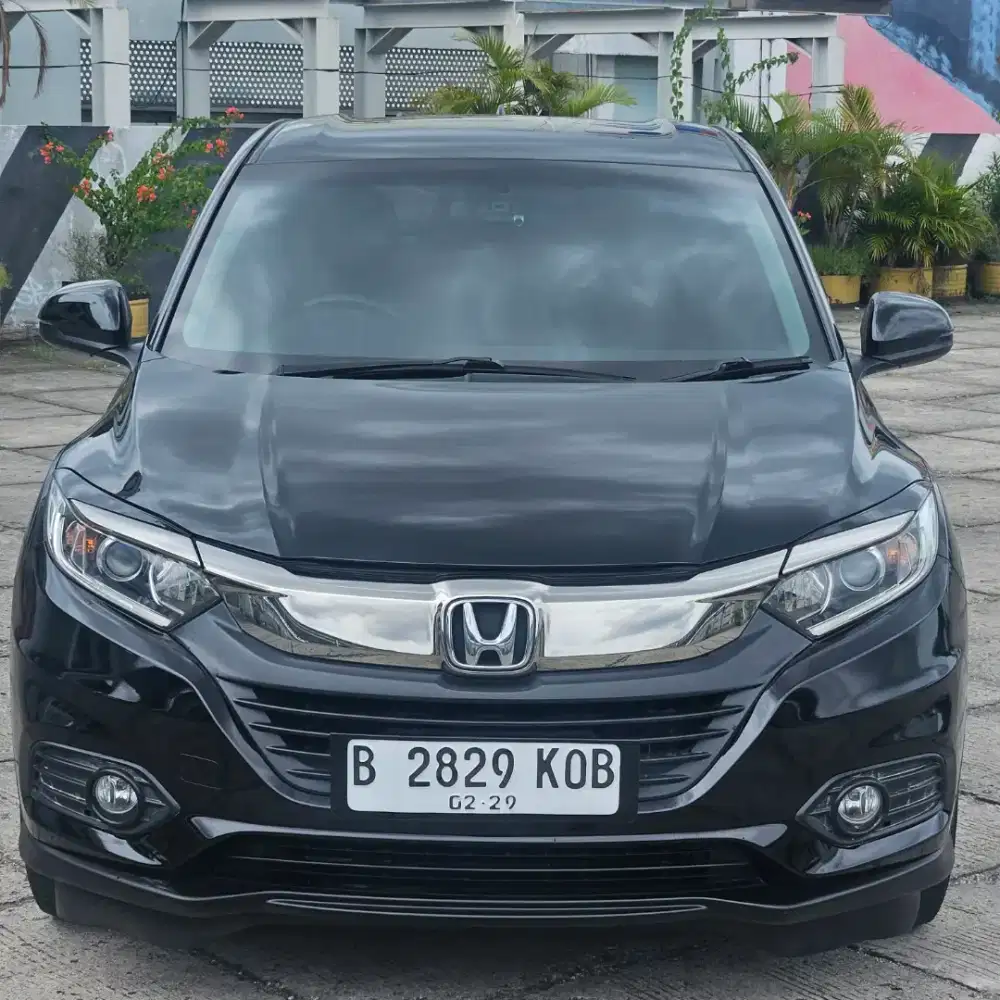 Honda Hrv E 2019 A/T km 50 Tgn 1 dari baru istimewa service record