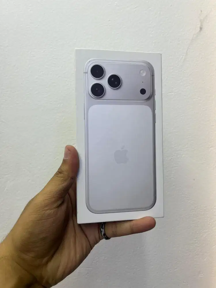 Iphone 17 Promax 1 Tb Silver Titanium