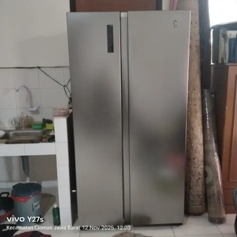 Dijual kulkas merk samsung