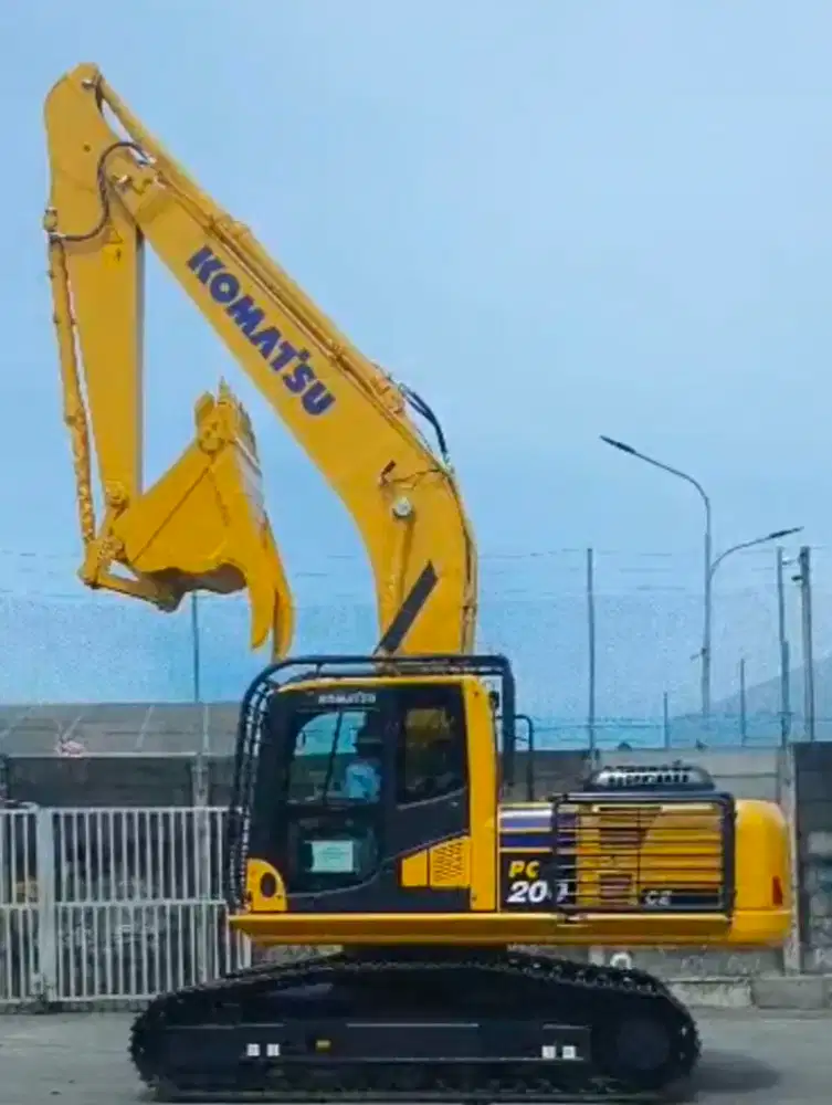 Jual unit baru, excavator Komatsu PC 200