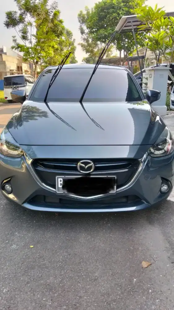 Mazda 2 Skyactive GT matic 2015.