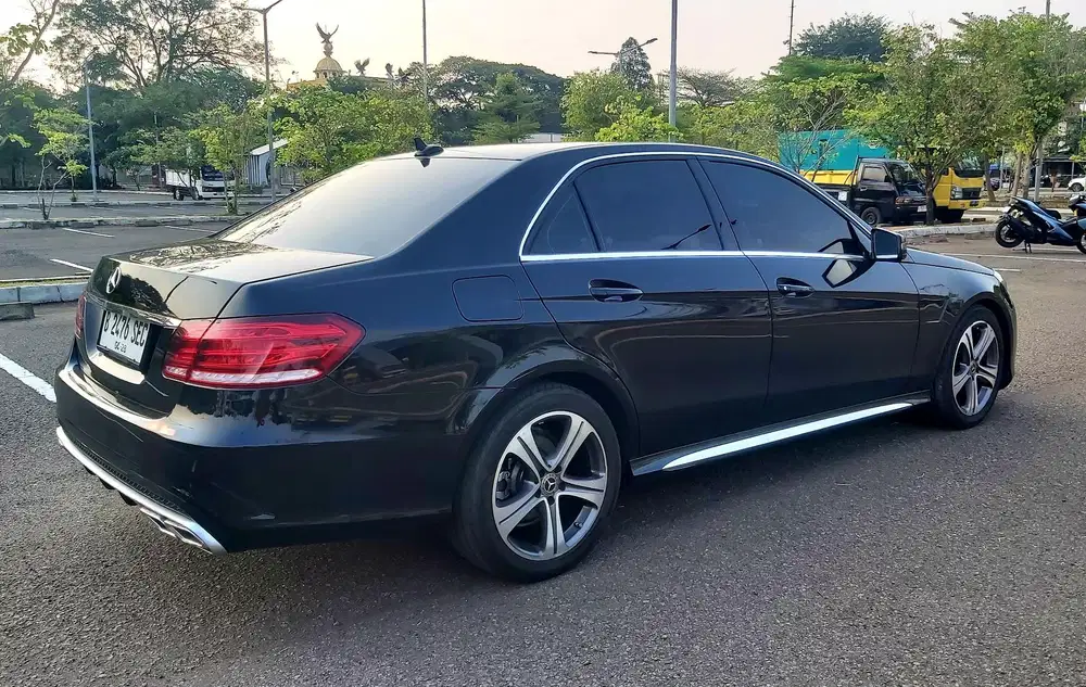 Mercedes-Benz E200 2015 Bensin