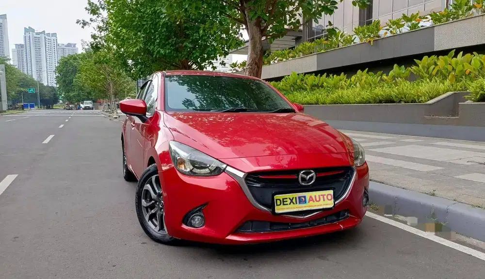 (KM40000) MAZDA 2 R AT 2016 NIK 2015 ISTIMEWA KMRENDAH