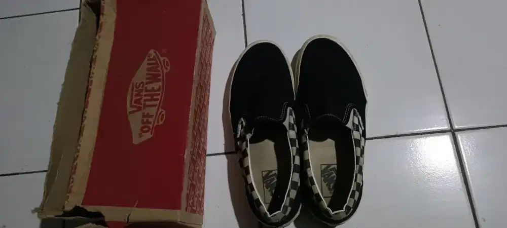 sepatu vans slip on sidewall
