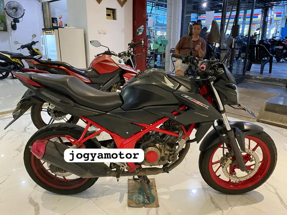 Honda cb 150 r 2016 cash