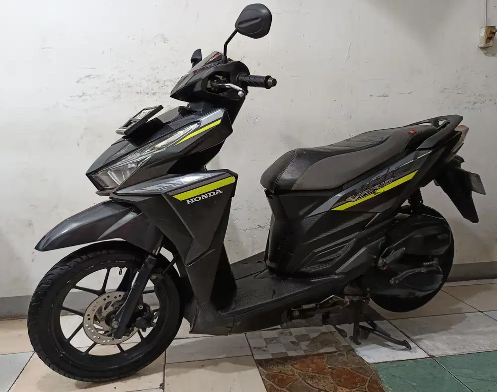 Di jual cepat vario led iss cbs 125 2017 mesin halus
