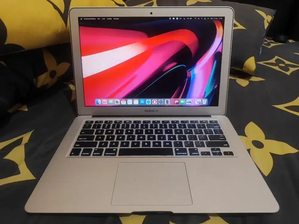 Macbook air 13 inch 2017