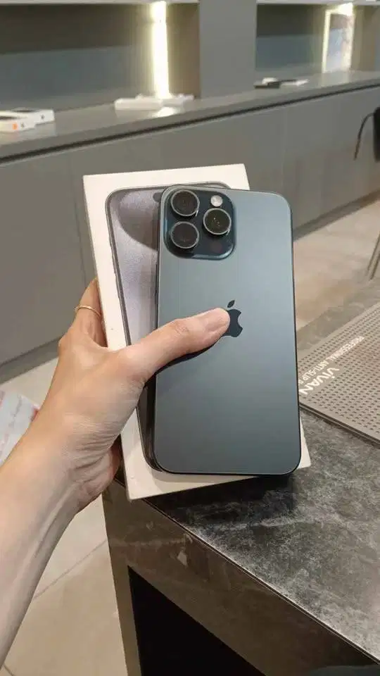 iPhone 15 Pro Max 1Tb Second iBox Fullset