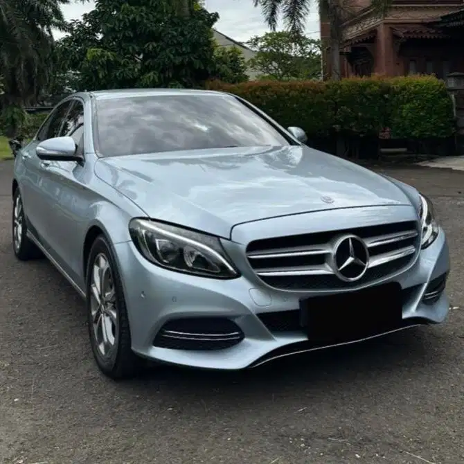 (CASH) Mercedes Benz C200 Avantgarde W205 2015