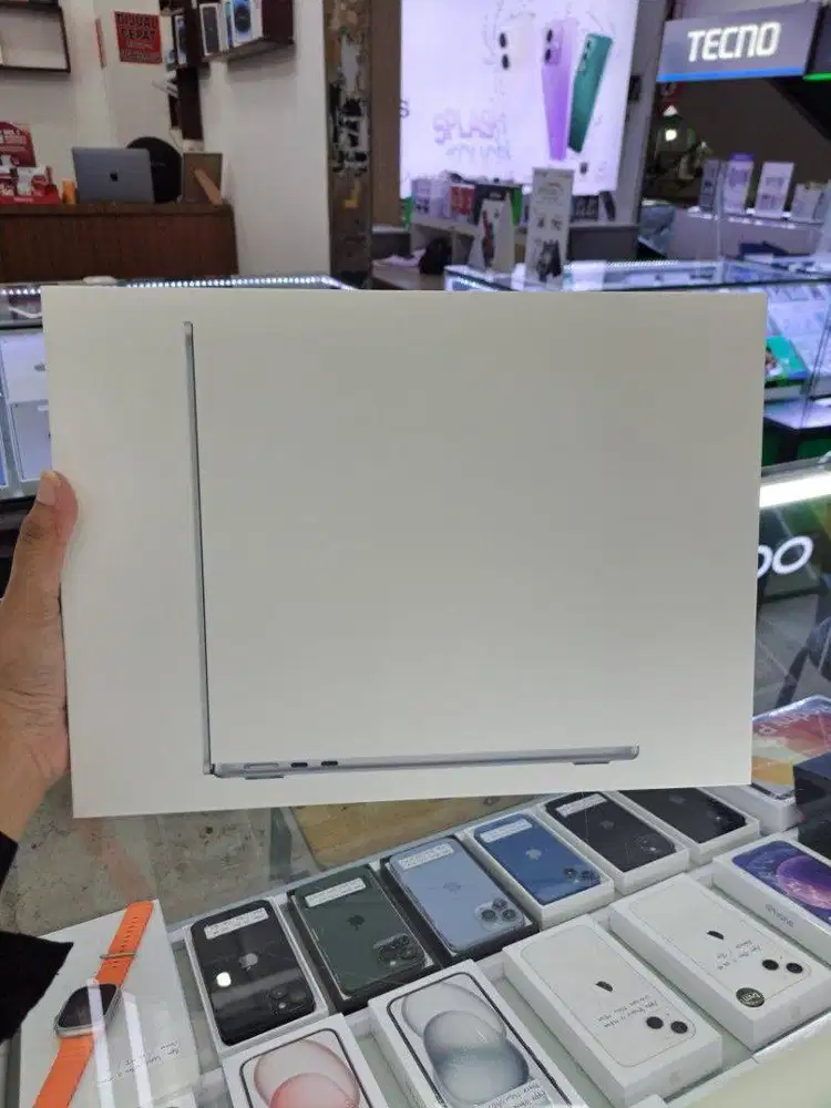 Macbook Air M4 16/256GB SSD Sky Blue New Garansi Resmi IBox
