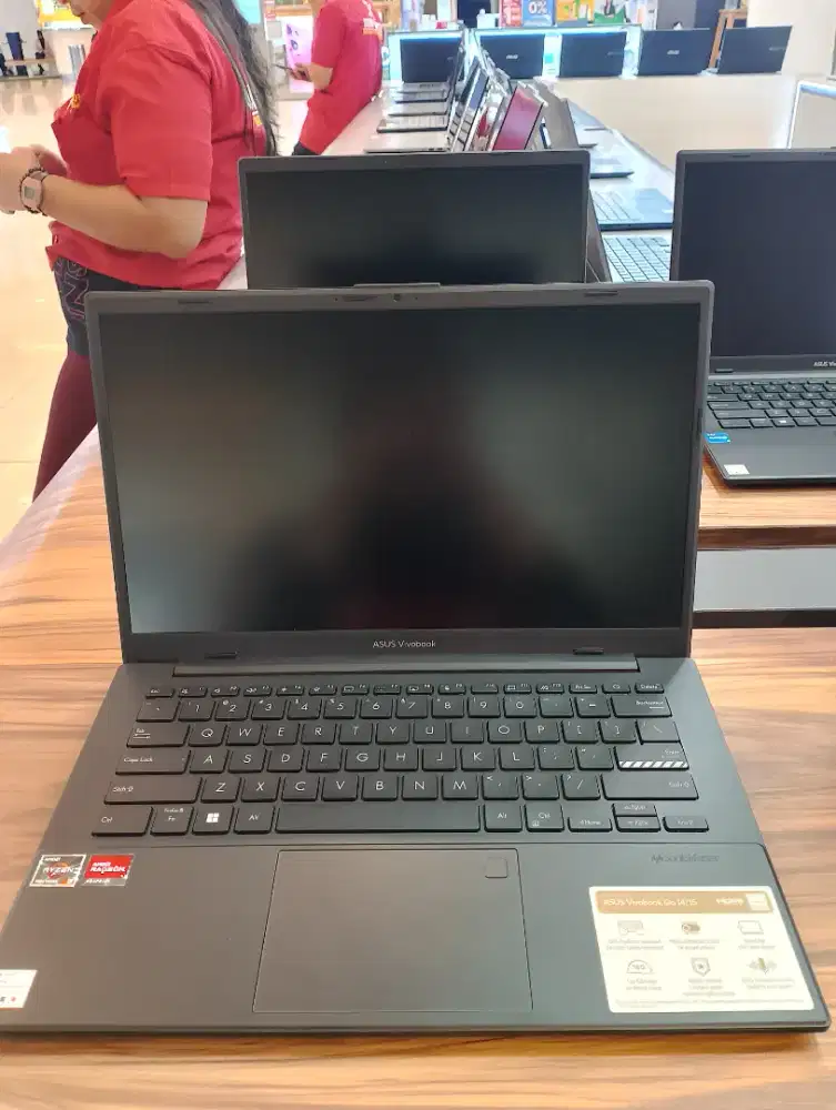 Asus vivobook Reyzn 3 8 GB